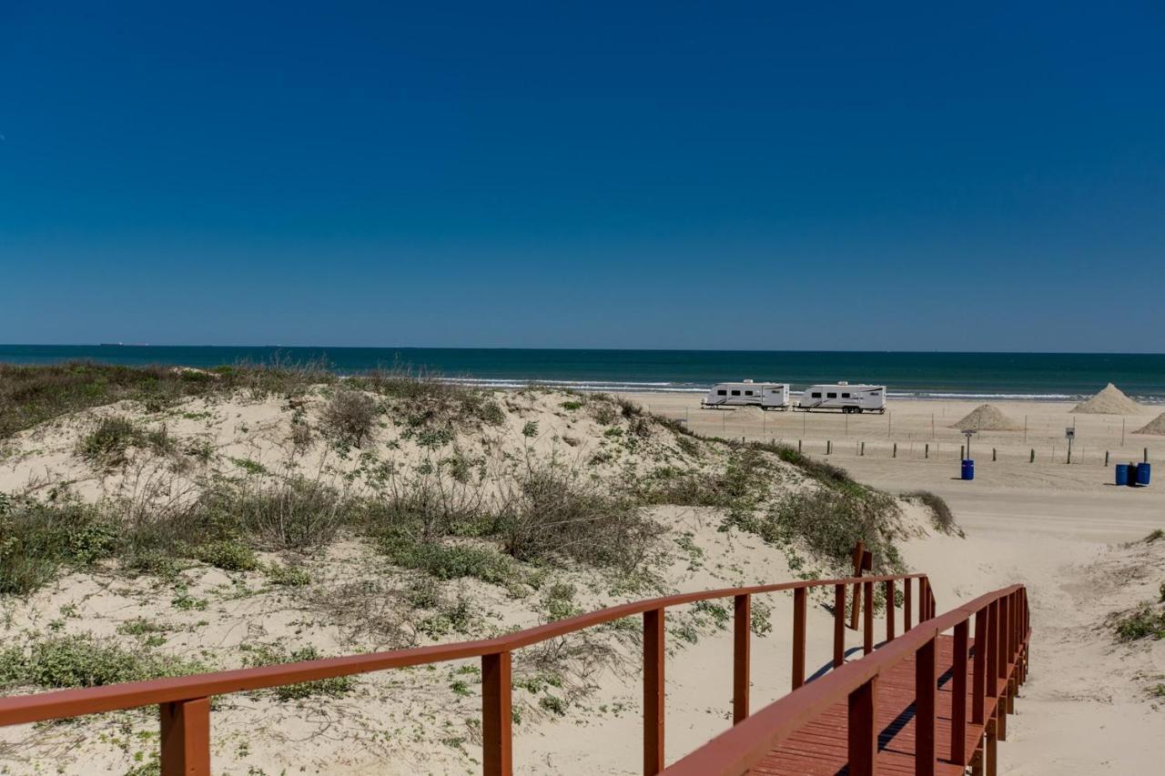 On The Half Shell Apartment Port Aransas Bagian luar foto